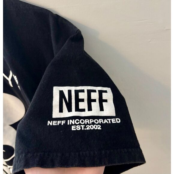 Disney Collection by Neff Mickey Mouse M28 Black Graphic T‑Shirt Men’s Large Tee - Picture 3 of 5